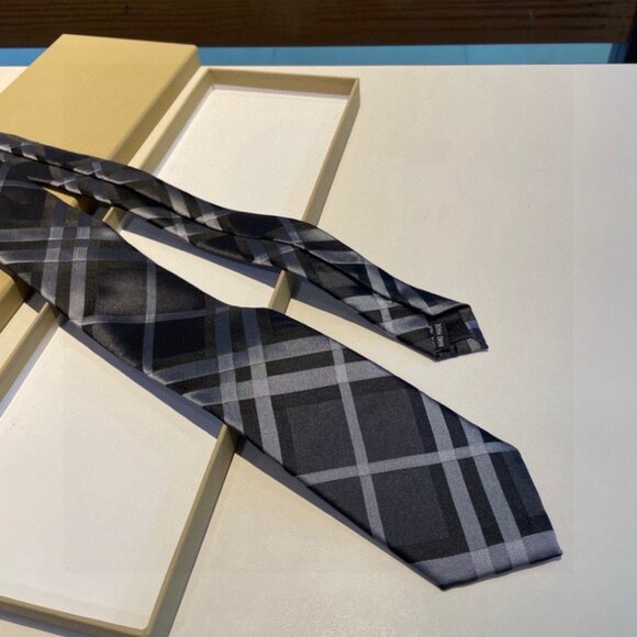 Men's Burberry Tie - Picture 2 of 5